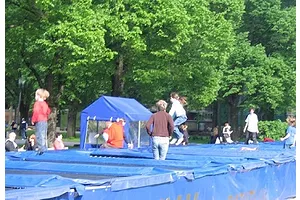 Outdoor Trampoline Parks | Trampolines Australia | Web and Warehouse