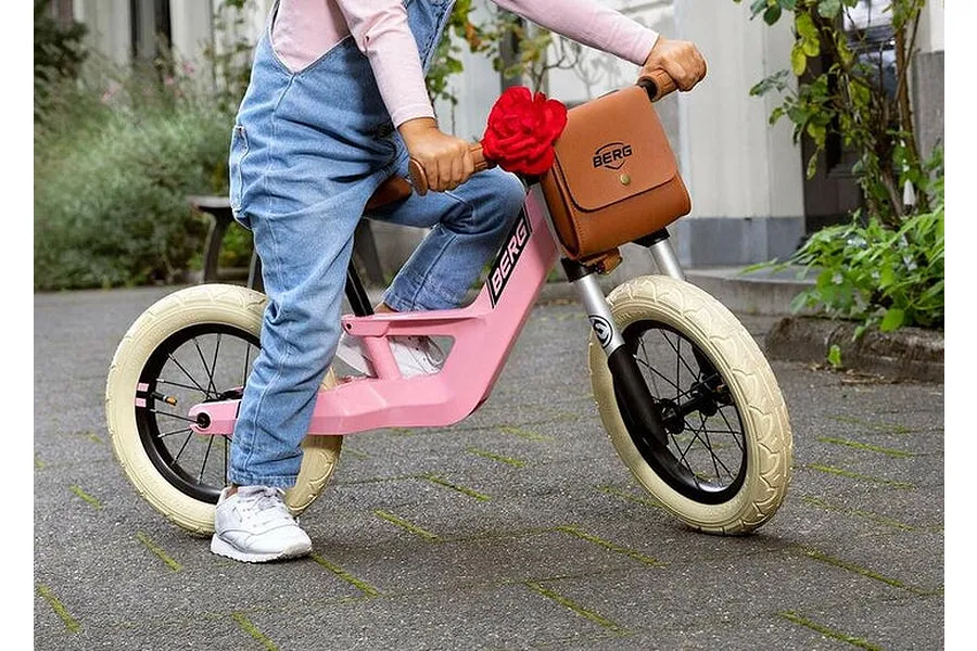 Berg Biky Retro Pink image 3510